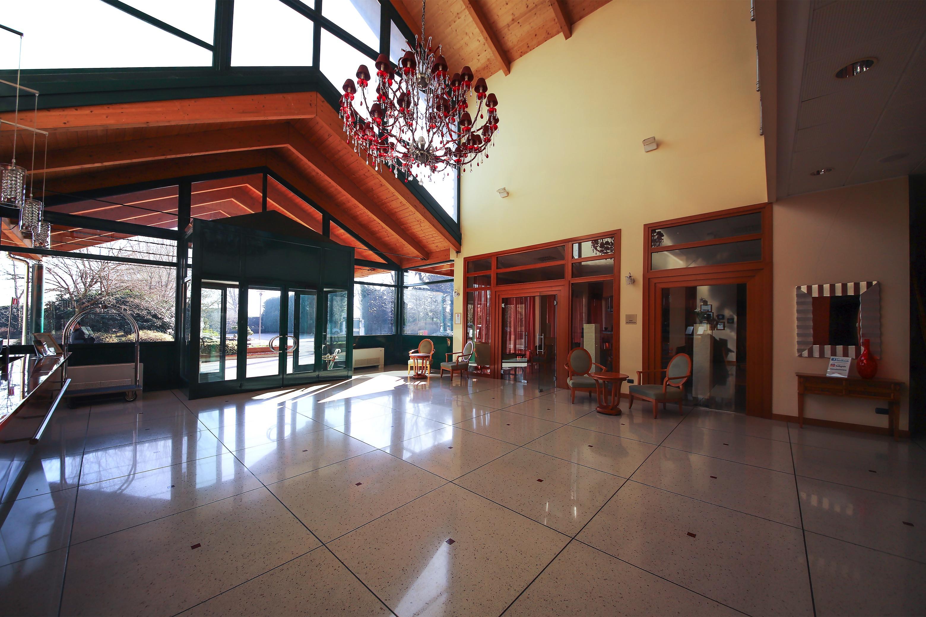 Monica Hotel Fiera Pregnana Milanese Exterior photo